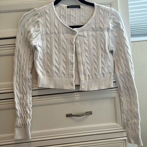 Brandy Melville Cropped Button-up Sweater White